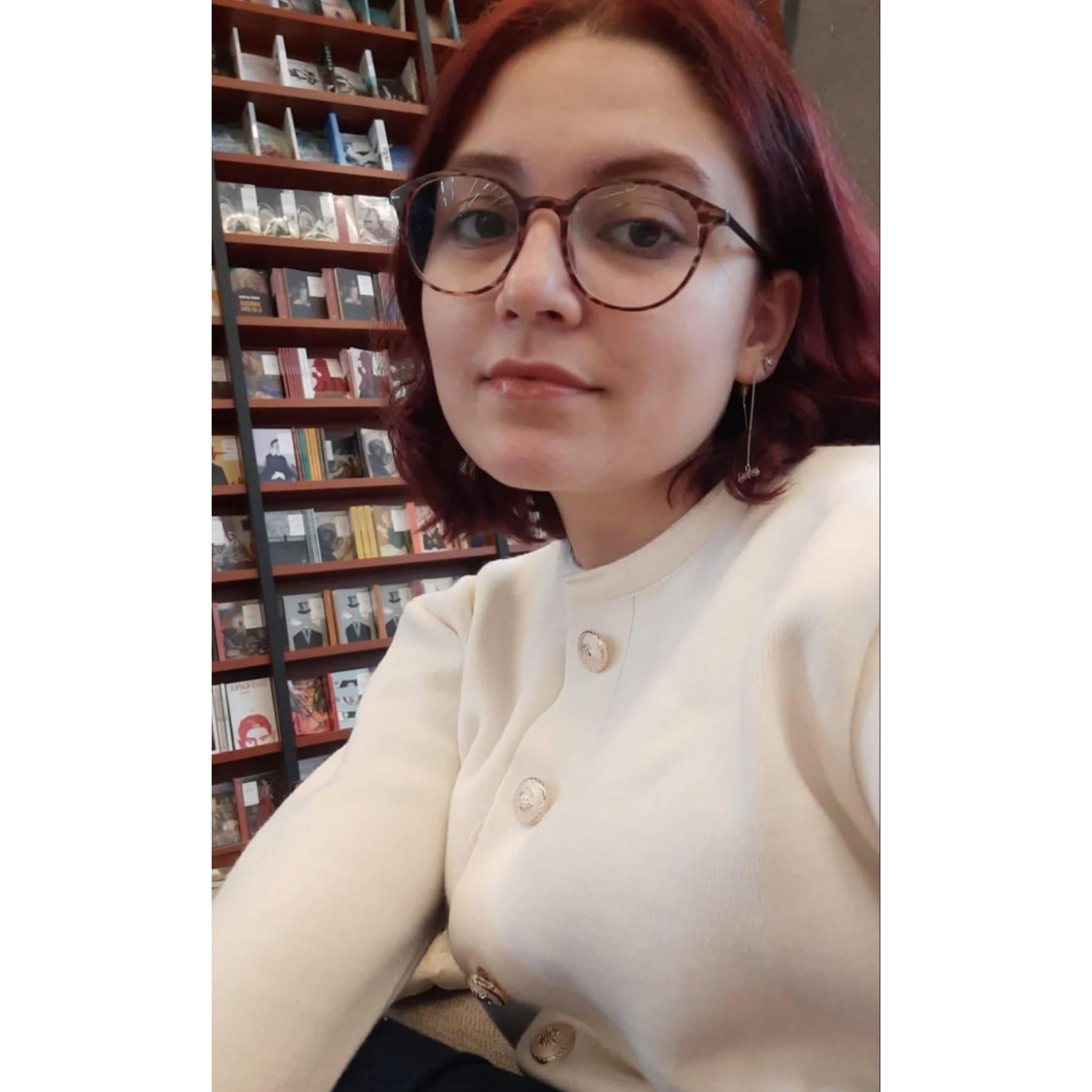 tuğçe beyaz